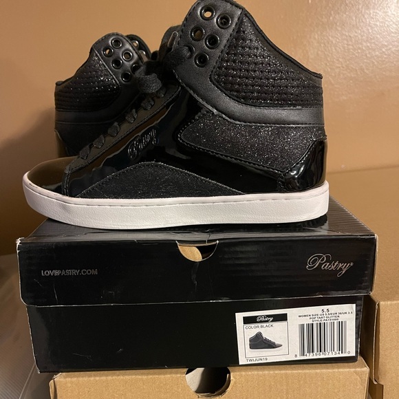 Black Pastry Sneakers - Picture 1 of 1